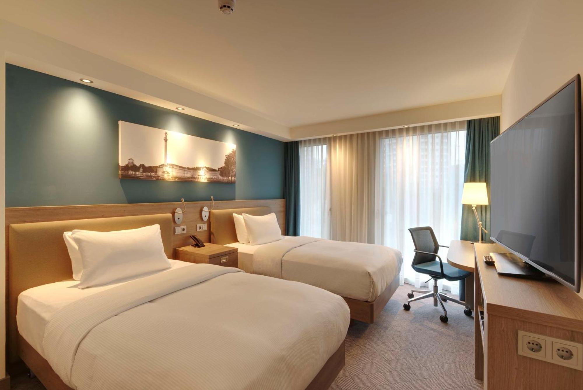 Hotel Hampton By Hilton Centre
